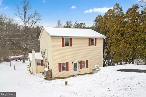 3497 New Holland Rd, Mohnton, PA 19540