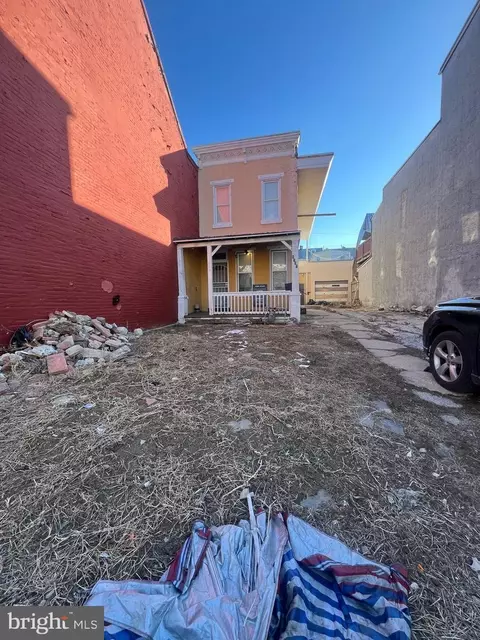 1327 Mulberry St, Reading, PA 19604