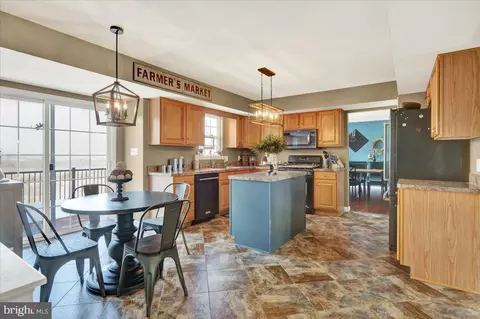 Kitchen - 416 Longview Dr, Reading, PA 19608 photo 4 of 7