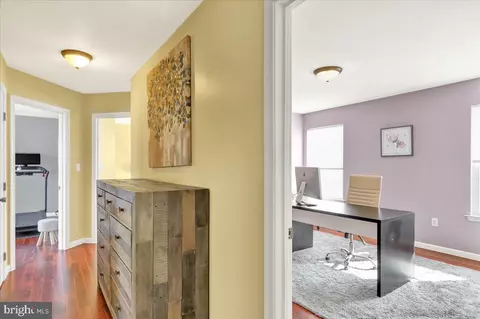 Entry Way - 416 Longview Dr, Reading, PA 19608 photo 4 of 4