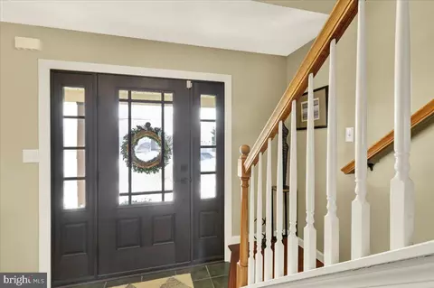 Entry Way - 416 Longview Dr, Reading, PA 19608 photo 1 of 4