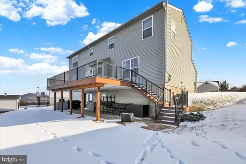 Exterior - 416 Longview Dr, Reading, PA 19608 photo 5 of 7