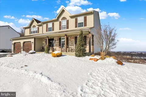Exterior - 416 Longview Dr, Reading, PA 19608 photo 4 of 7