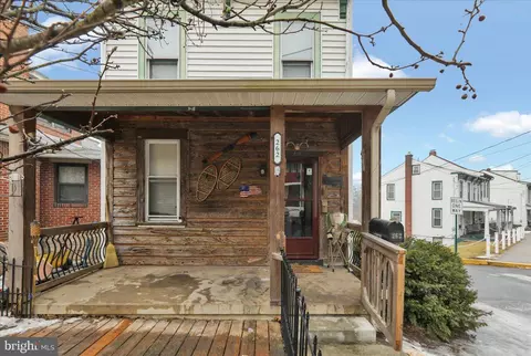 262 N 3rd St, Hamburg, PA 19526