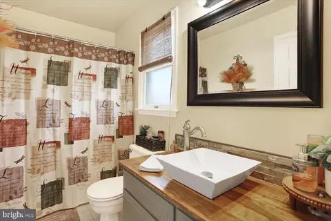 Bath - 20 Mesa Dr, Sinking Spring, PA 19608 photo 3 of 4