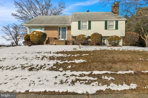 224 W 40th St, Reading, PA 19606