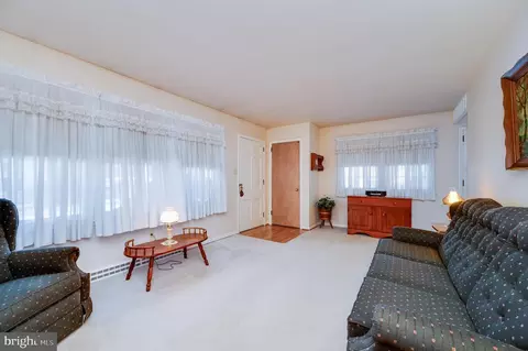 5 Koch Rd, Reading, PA 19605 photo 10