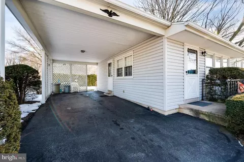 5 Koch Rd, Reading, PA 19605 photo 5