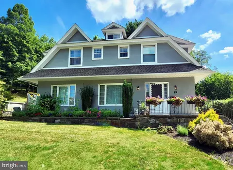 19 Wyomissing Hills Blvd, Reading, PA 19609