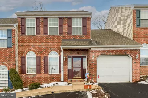 208 Barrington Dr, Reading, PA 19607