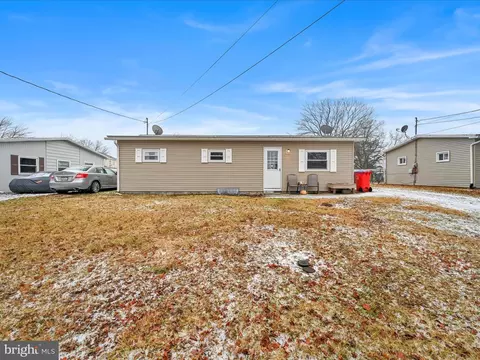 1252 Highview Pl, Birdsboro, PA 19508