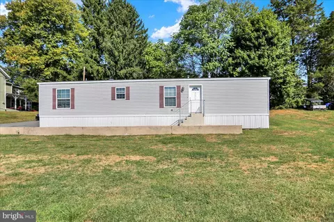 4215 Saint Lawrence Ave, Reading, PA 19606