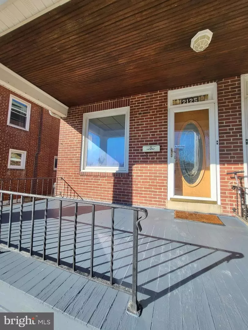 Exterior - 2125 Fairview St, Reading, PA 19609 photo 2 of 4