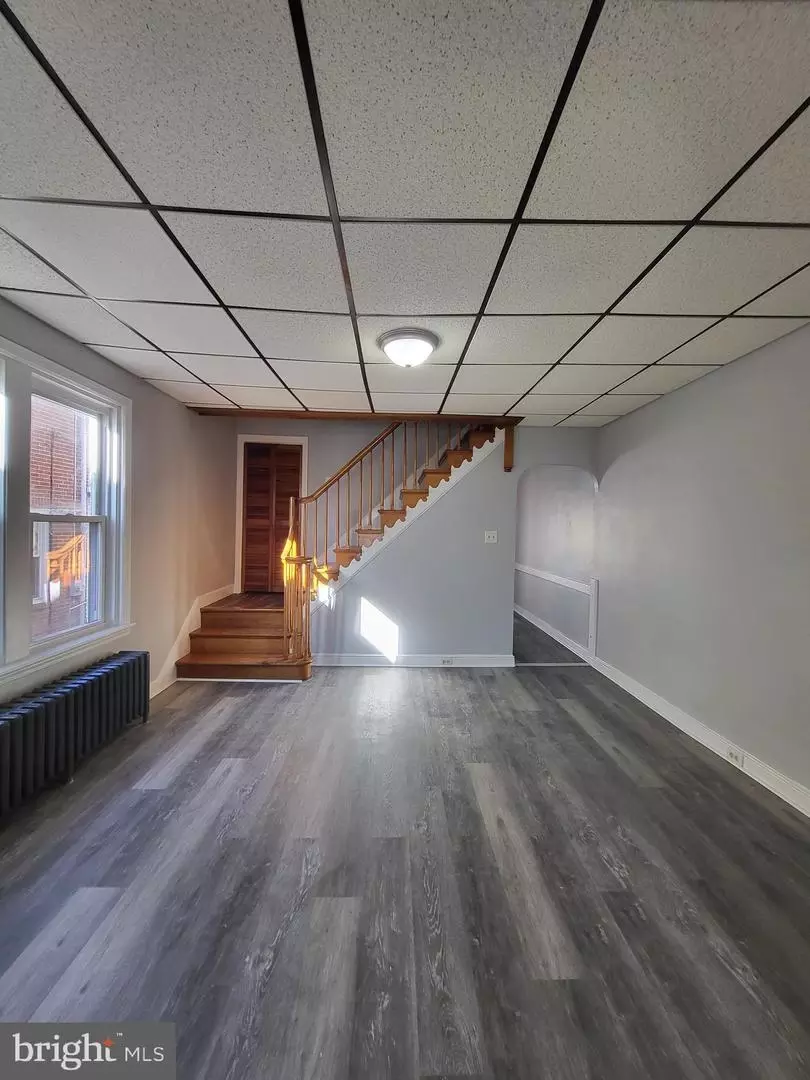Living - 2125 Fairview St, Reading, PA 19609 photo 5 of 5
