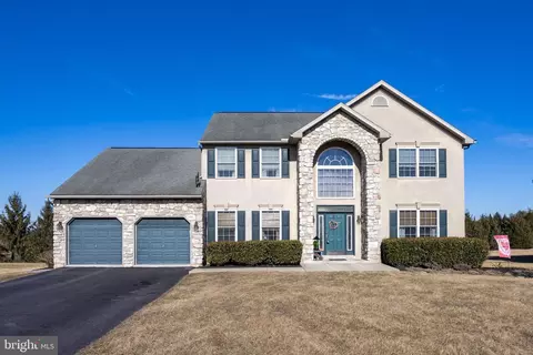367 Buckhead Ln, Douglassville, PA 19518
