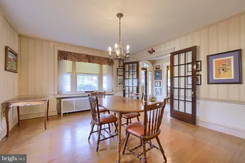 Dining - 1606 Olive St, Reading, PA 19604 photo 3 of 4