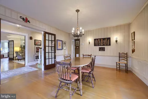 Dining - 1606 Olive St, Reading, PA 19604 photo 2 of 4