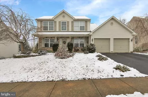 334 Mountain Blvd, Wernersville, PA 19565