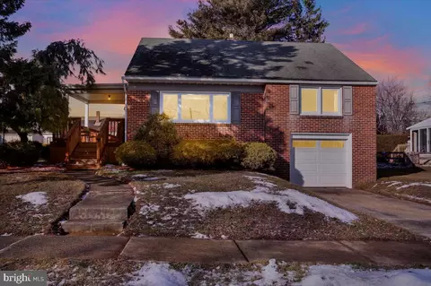 107 Tasker Ave, Reading, PA 19607 photo 3