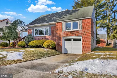 107 Tasker Ave, Reading, PA 19607 photo 4