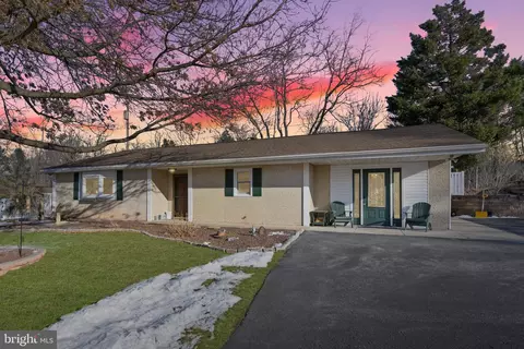 117 Alleghenyville Rd, Mohnton, PA 19540