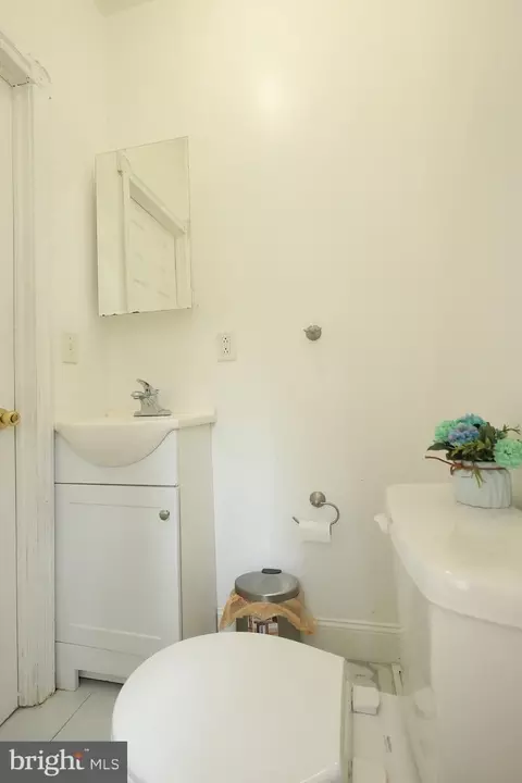 1011 Spring St, Reading, PA 19604 photo 12