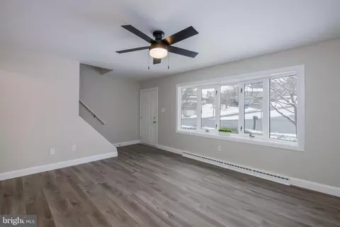 Living - 1400 Commonwealth Blvd, Reading, PA 19607 photo 1 of 2