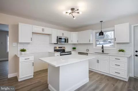 Kitchen - 1400 Commonwealth Blvd, Reading, PA 19607 photo 1 of 6