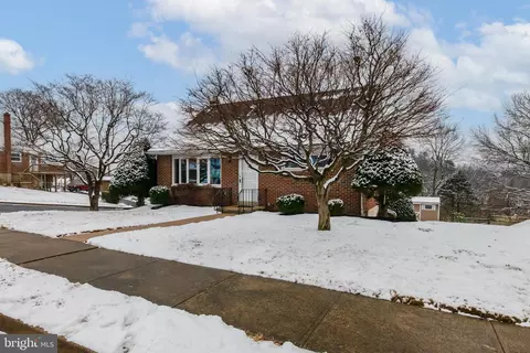 Exterior - 1400 Commonwealth Blvd, Reading, PA 19607 photo 3 of 5