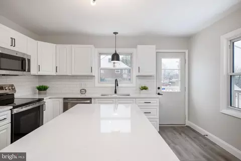 Kitchen - 1400 Commonwealth Blvd, Reading, PA 19607 photo 3 of 6