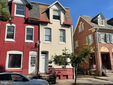 1039 Walnut St, Reading, PA 19601