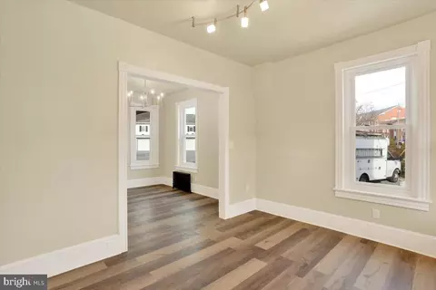 16 S Hull St, Reading, PA 19608 photo 6