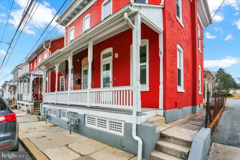 16 S Hull St, Reading, PA 19608 photo 2