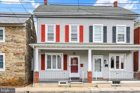 Exterior - 33 Cacoosing Ave, Reading, PA 19608 photo 1 of 5
