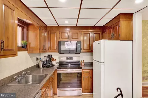 Kitchen - 33 Cacoosing Ave, Reading, PA 19608 photo 1 of 1