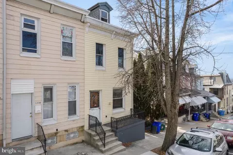 1228 Spring St, Reading, PA 19604 photo 2