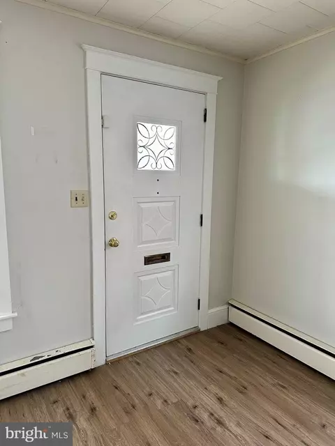 Entry Way - 1117 Fern Ave, Reading, PA 19607 photo 4 of 4