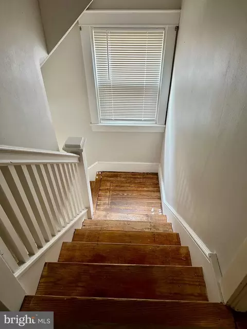 Entry Way - 1117 Fern Ave, Reading, PA 19607 photo 3 of 4