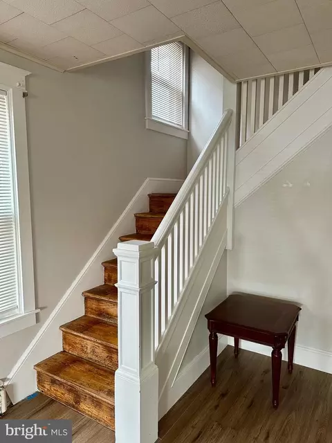 Entry Way - 1117 Fern Ave, Reading, PA 19607 photo 1 of 4