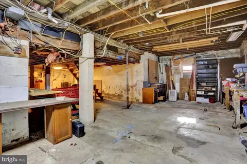 321 Pershing Blvd, Reading, PA 19607 photo 32