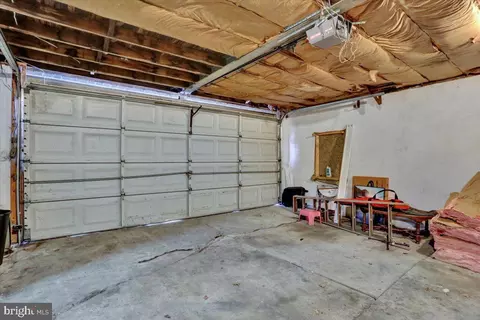321 Pershing Blvd, Reading, PA 19607 photo 34