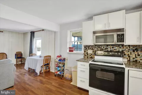 321 Pershing Blvd, Reading, PA 19607 photo 15