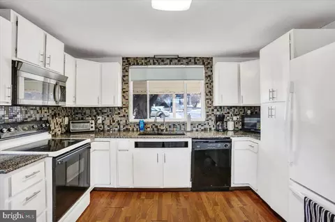 321 Pershing Blvd, Reading, PA 19607 photo 13