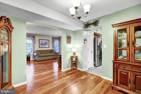 Entry Way - 9 Roxberry Dr, Reading, PA 19608 photo 4 of 4