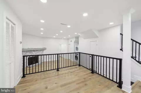 Living - 1024 Fox Run, Reading, PA 19606 photo 1 of 2