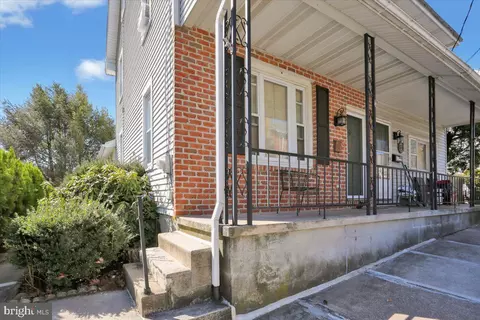 Exterior - 50 E Summit St, Mohnton, PA 19540 photo 1 of 6