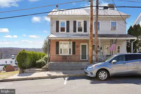 50 E Summit St, Mohnton, PA 19540
