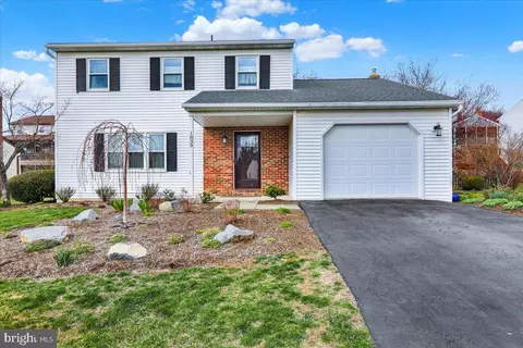1839 Shellbark Dr, Reading, PA 19608 photo 2
