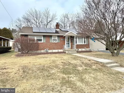 1935 Reading Ave, Reading, PA 19609