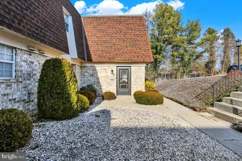 7 D Alpine Ct, Reading, PA 19606